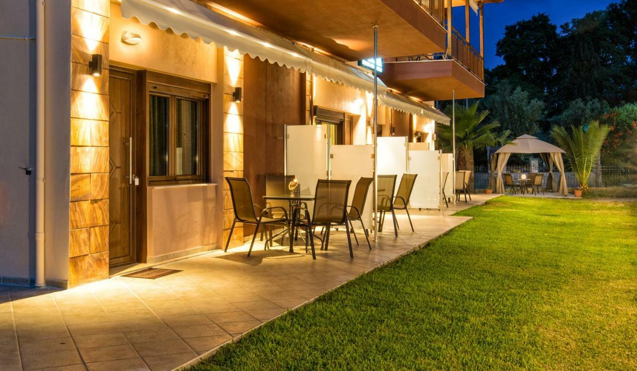 Luxury Apartments Marianna Neos Marmaras Exterior photo