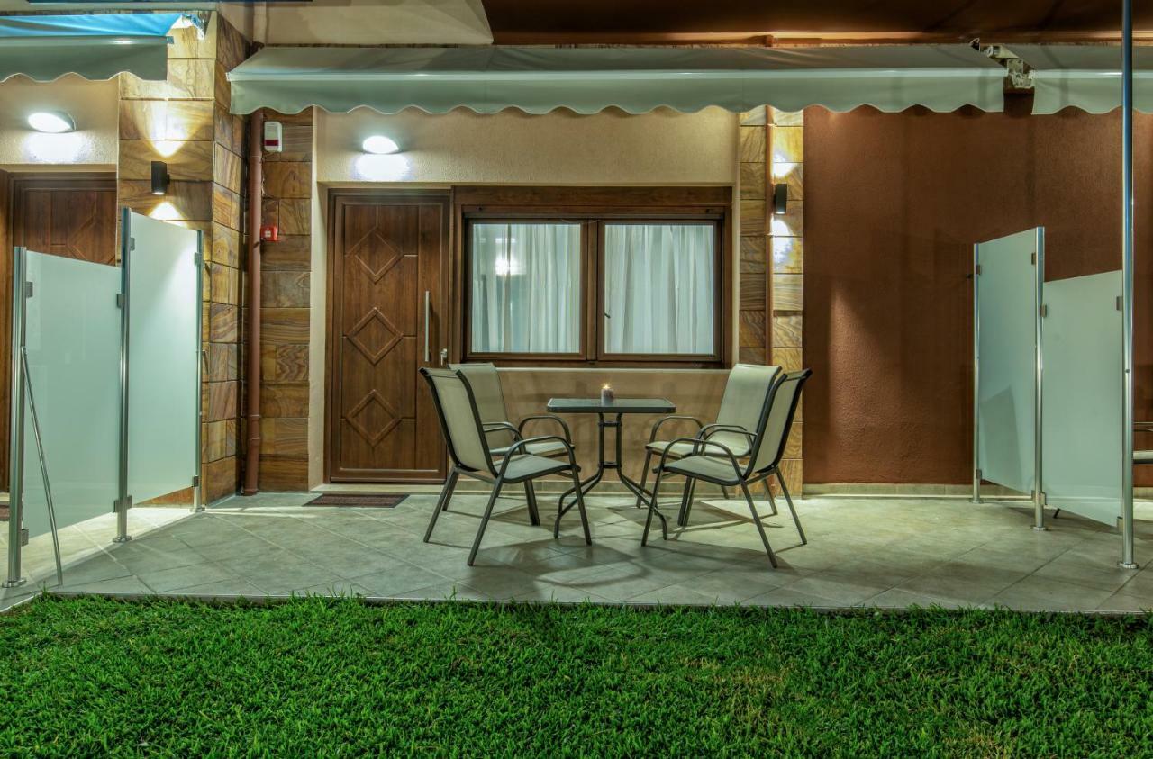 Luxury Apartments Marianna Neos Marmaras Exterior photo