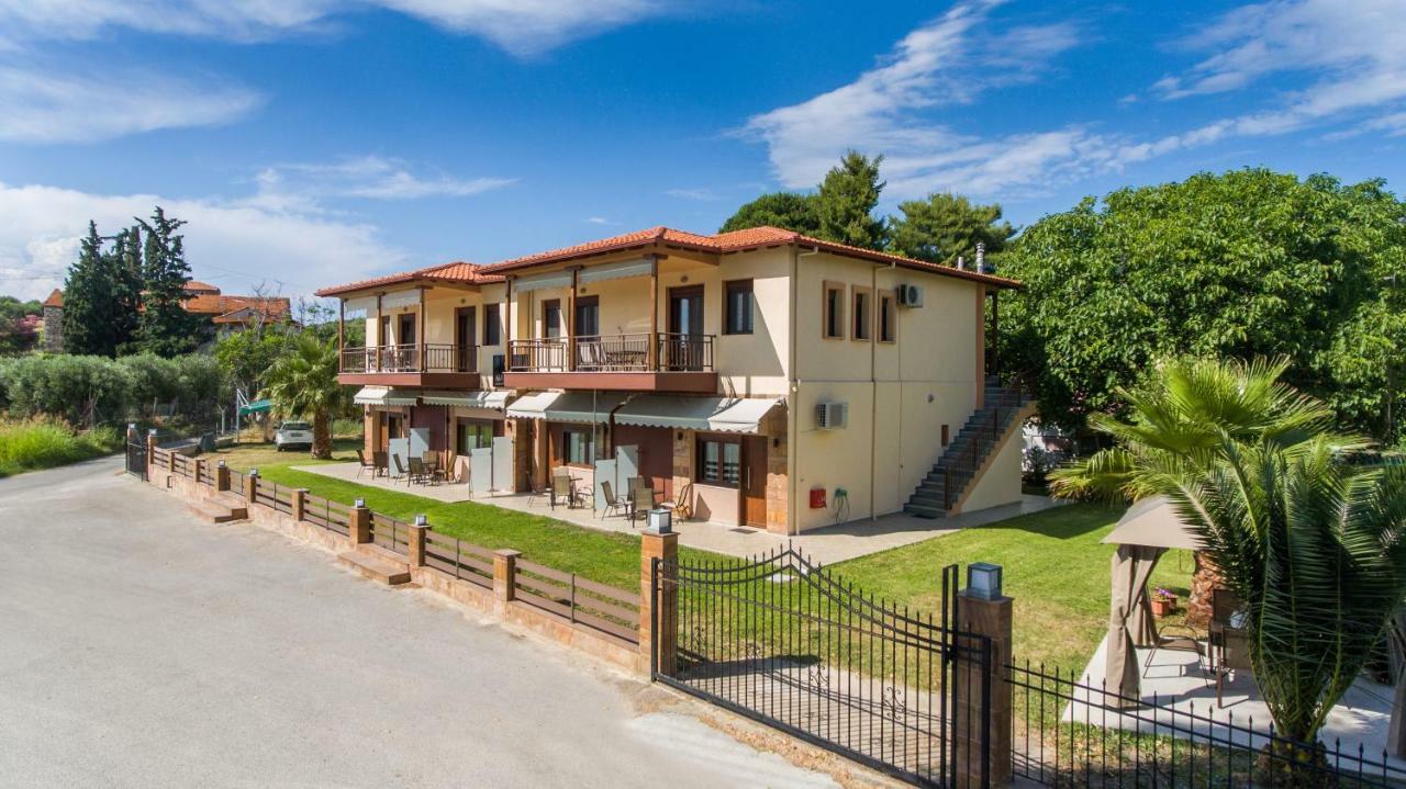 Luxury Apartments Marianna Neos Marmaras Exterior photo